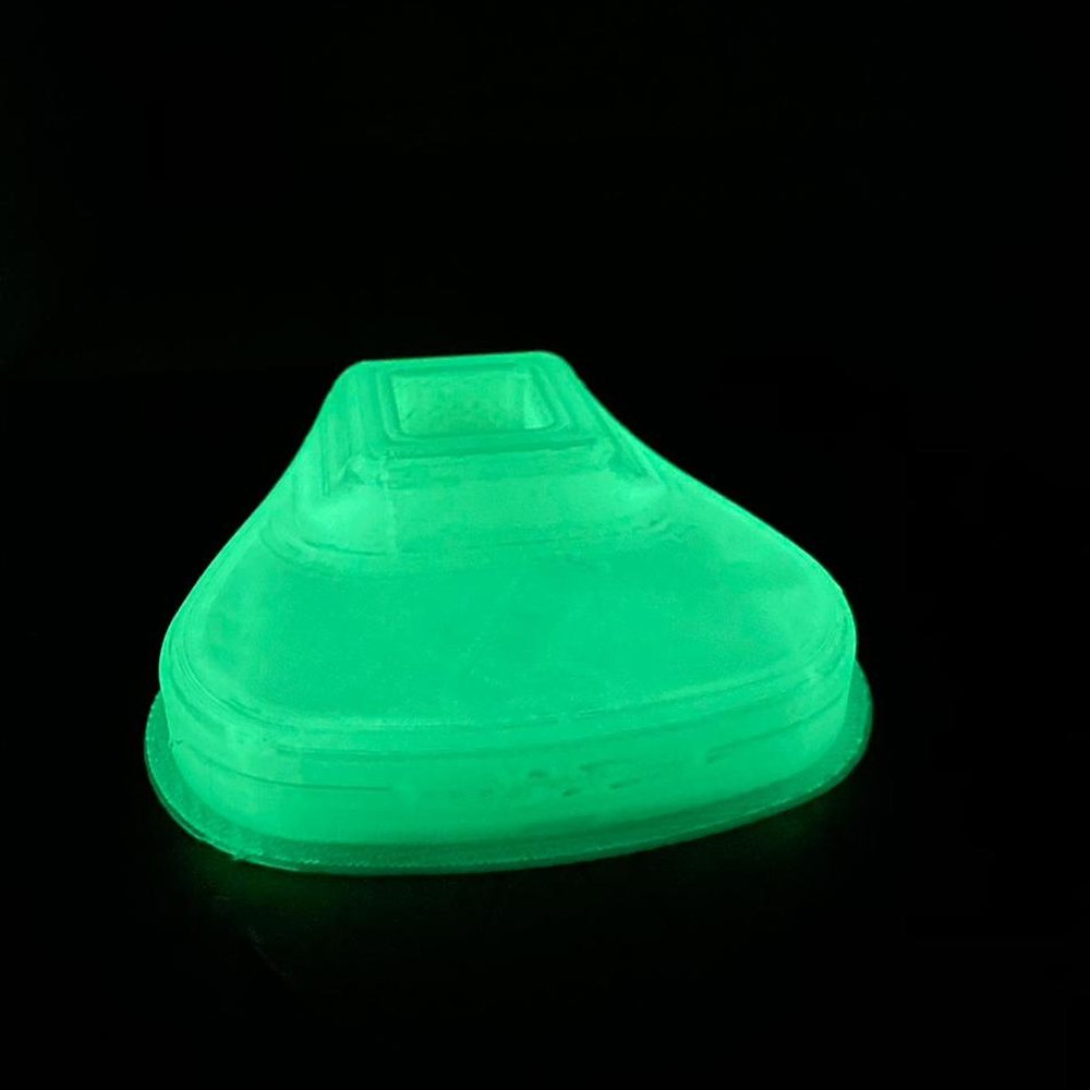 Funktionsbauteil aus Glow-in-the-dark-Material